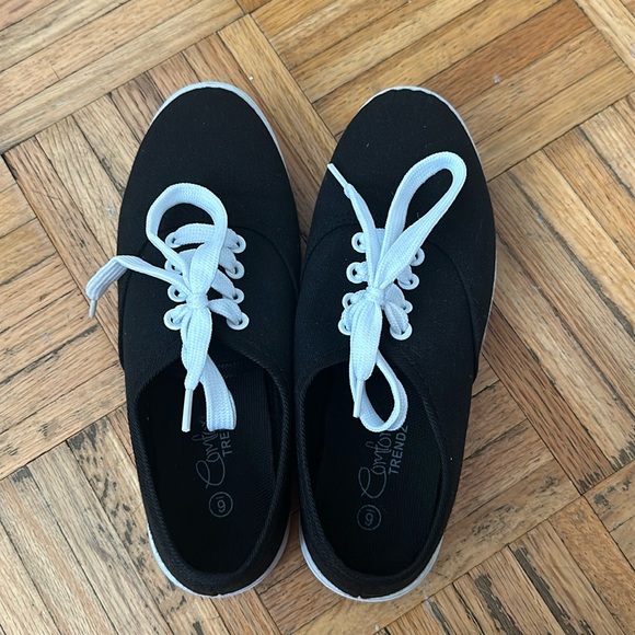 Black and White Canvas Sneakers - Picture 2 of 2